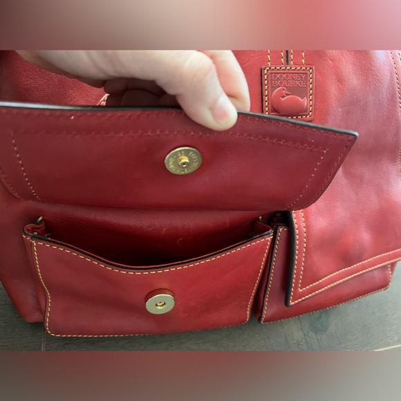 Dooney & Burke Vintage Kingston red leather Hobo Bag - Picture 9 of 16